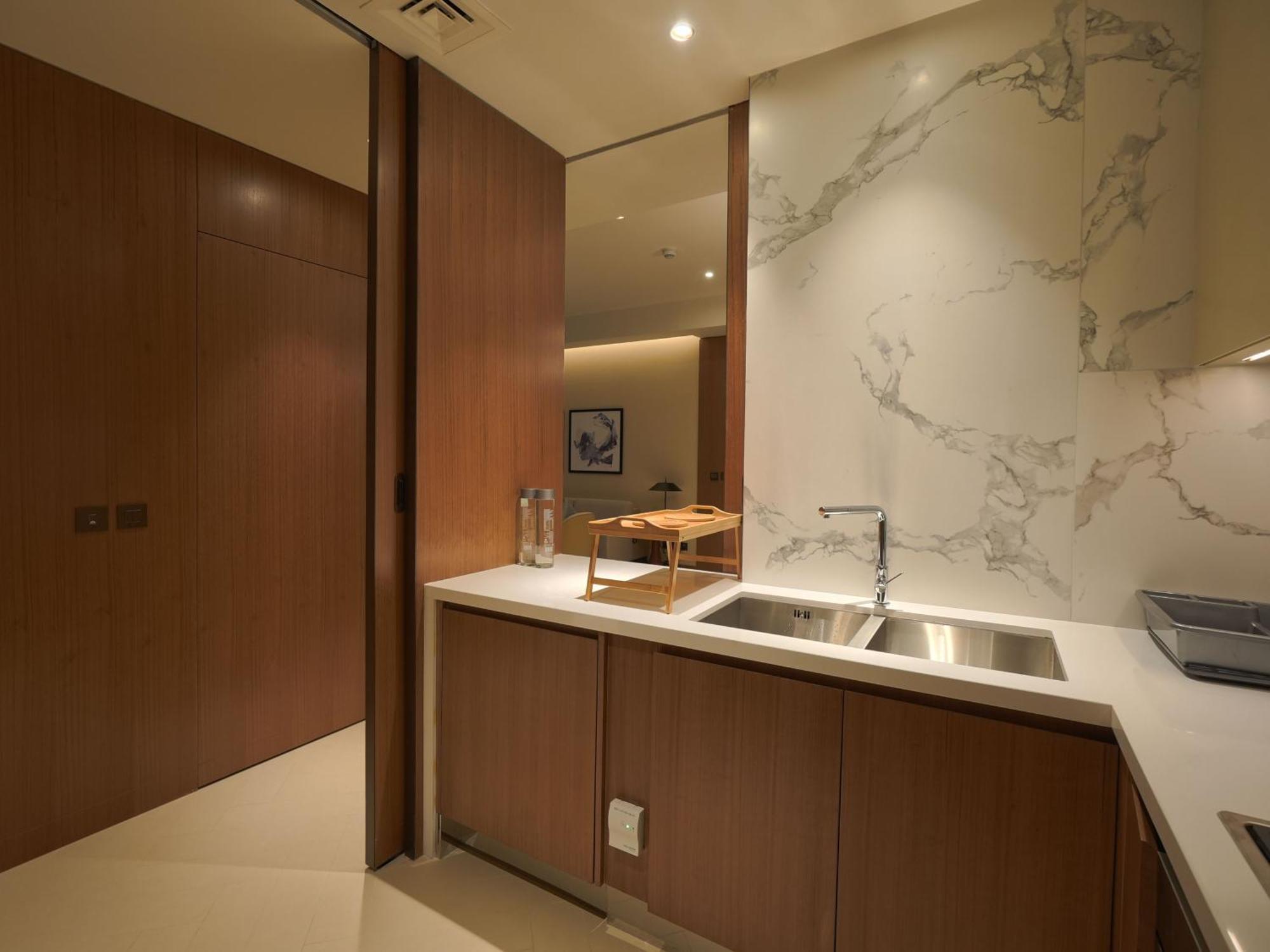 Apartment Venetian - The Address Residences Opera