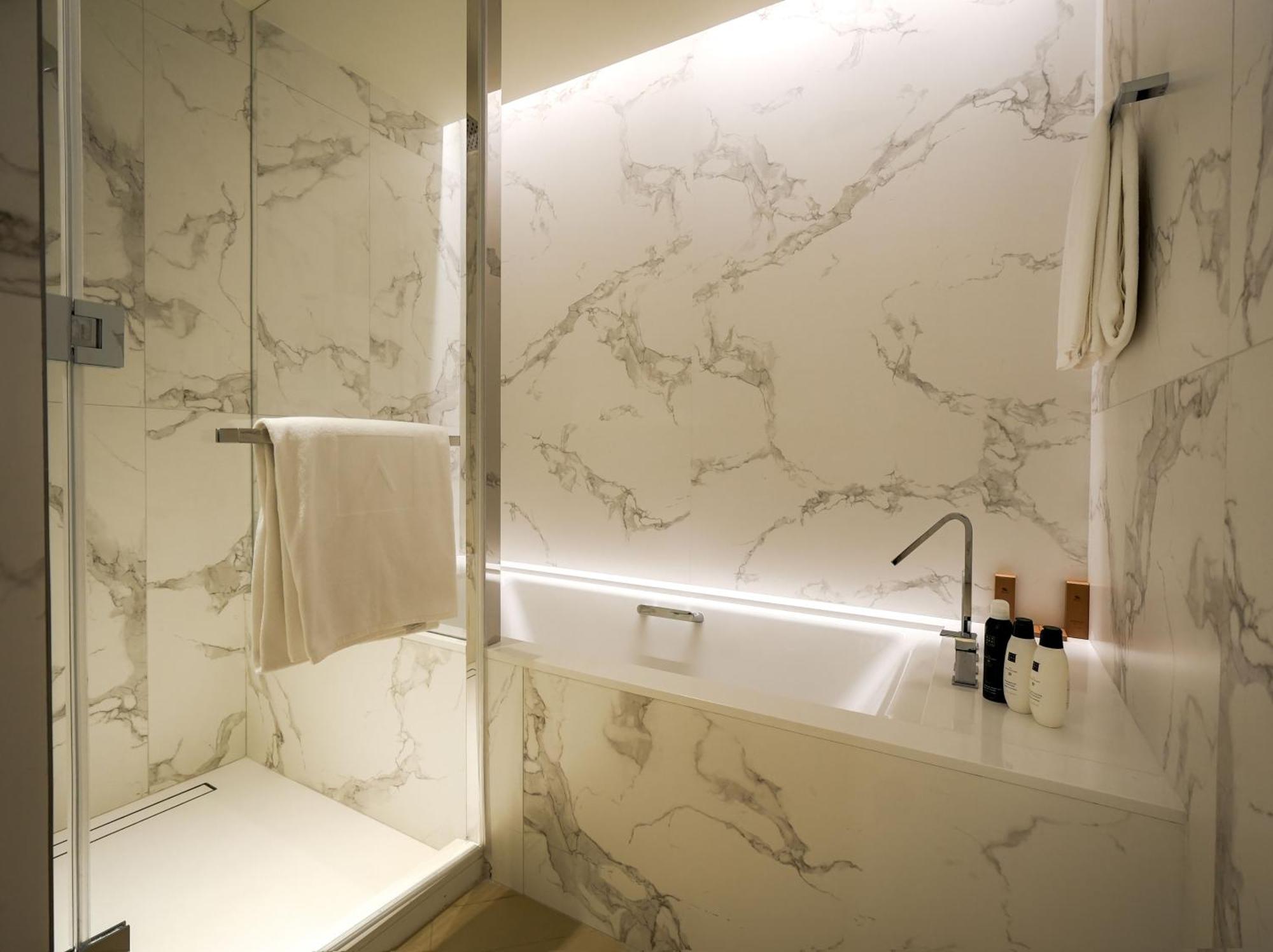 Venetian - The Address Residences Opera *
